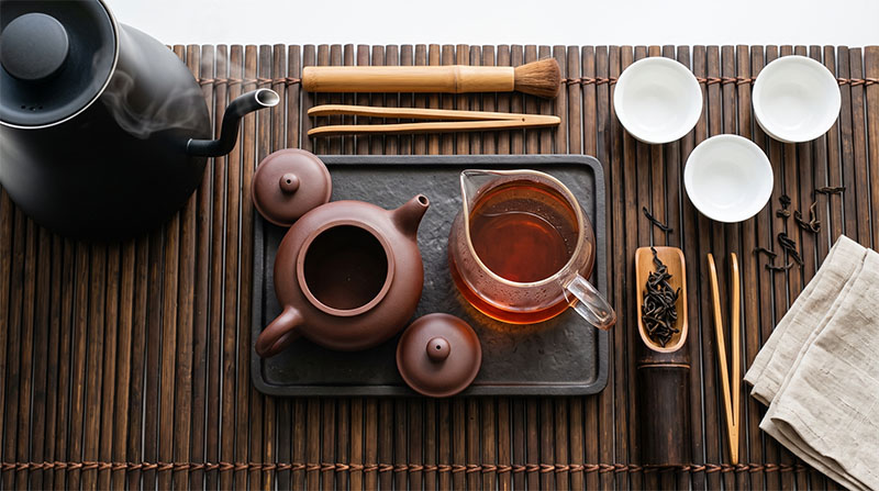 Bộ trà cụ Gongfu bài trí tinh tế, sẵn sàng cho nghệ thuật đánh thức trọn vẹn hương sắc của phẩm trà Đại Diệp
